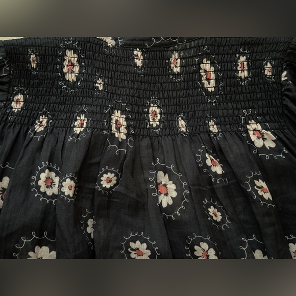 Lee Mathews Simone Loose Cut Floral Top - Picture 11 of 13